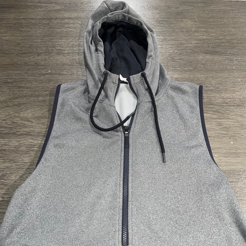 Under Armour Mens Medium Gray Sleeveless Hoodie Storm1 ColdGear Half Zip Vest